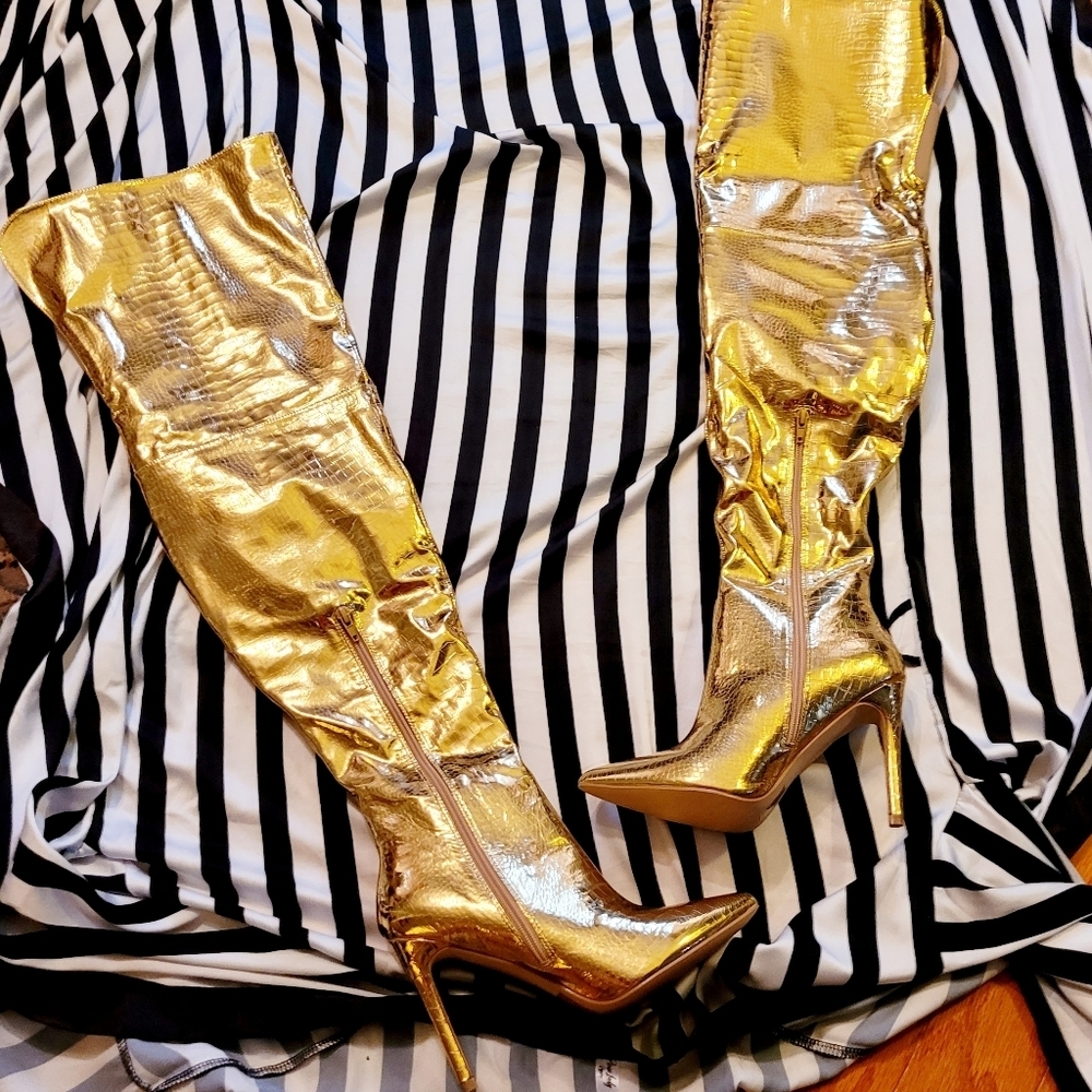 New In Box Gold Drama Queen Over The Knee Boot Sz 7 - Picture 15 of 16